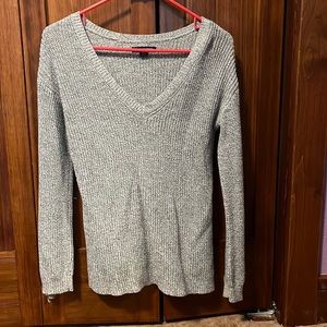 AMERICAN EAGLE SWEATER